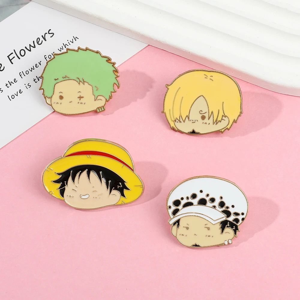 4 Pezzi Spilla in Metallo Smal - Anime Cosplay Simple recensione e prezzo